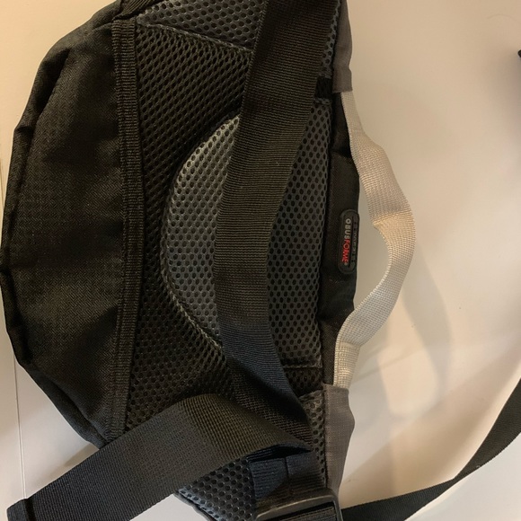 2/ $30 black belt bag - Picture 3 of 3